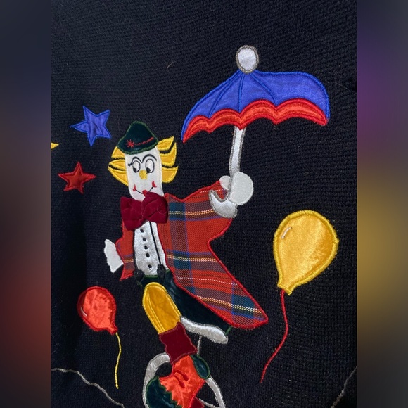 Vintage Colorful Circus Theme Sweater - Picture 2 of 7